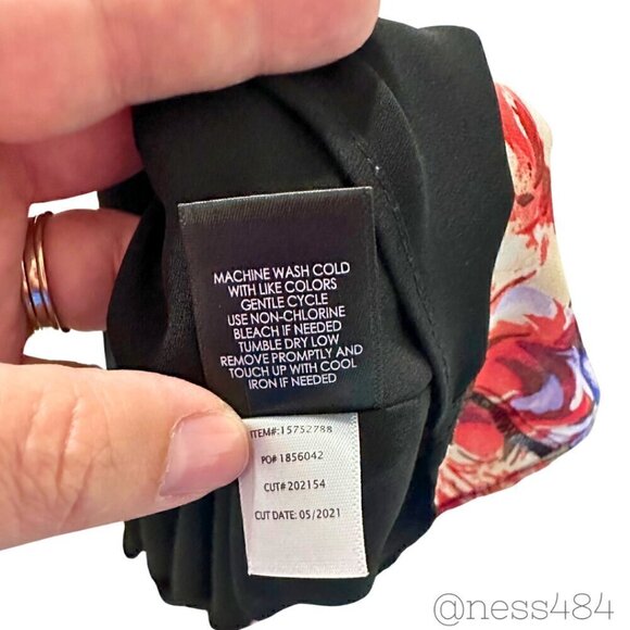 Torrid Floral Tank Top Size 2 (18/20) - Picture 4 of 5